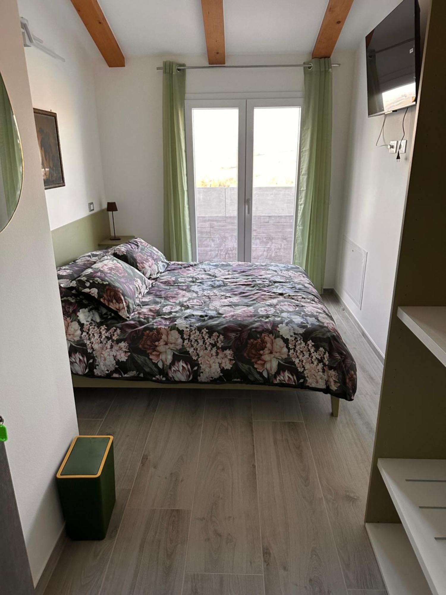 La Sosta Di Guido A Tavullia Bed and Breakfast Eksteriør billede